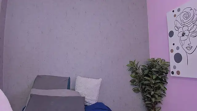 Tiffany mendez online show from 9, 5, 2026