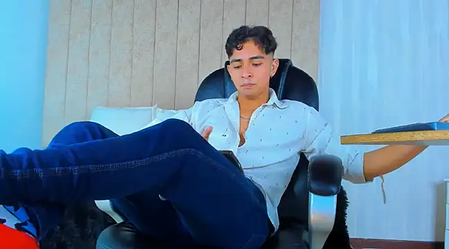 Muichiro tokito1 online show from 27, 2, 2025