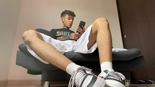 Saturno v online show from 10, 3, 2025