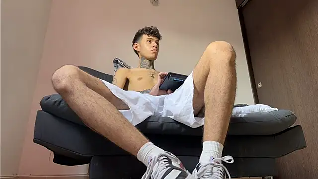 Saturno v online show from 11, 3, 2025