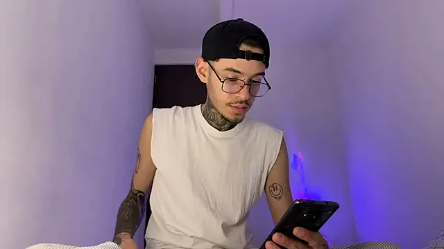 Saturno v online show from 11, 9, 2025