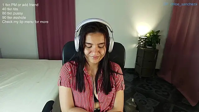 ChloeSanchezx online show from 15, 5, 2026