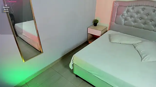 escarleth   online show from 10, 1, 2026