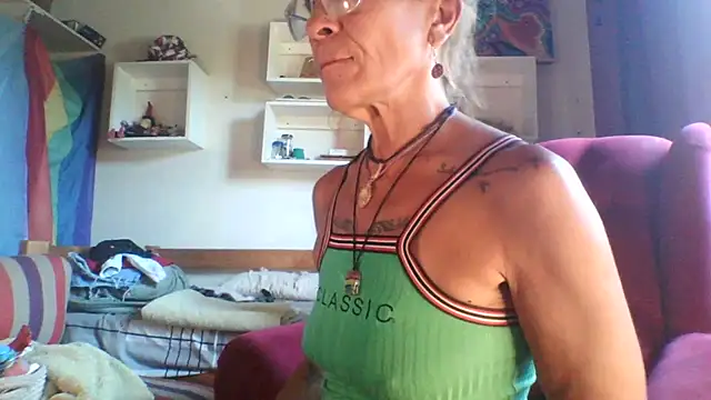 Snapshot of sabinytahot chatting on 28, 12, 2024 sabinytahot online show from 28, 12, 2024