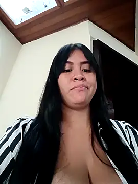 Snapshot of Miia_grand chatting on 28, 4, 2026 Miia grand online show from 28, 4, 2026