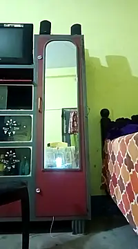 Snapshot of Riyaa_2024 chatting on 4, 12, 2024 Riyaa 2024 online show from 4, 12, 2024