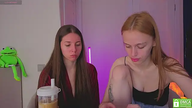 fcjuicy pussy online show from 12, 6, 2026