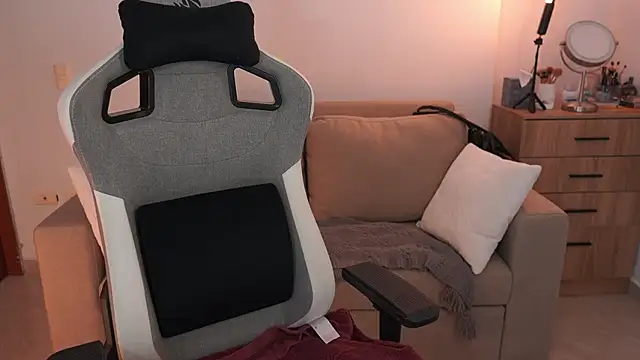 anyacutex online show from 11, 2, 2026