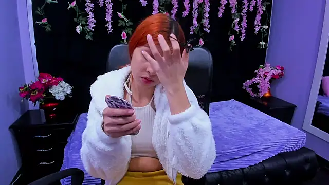 Paris Petit online show from 9, 11, 2025