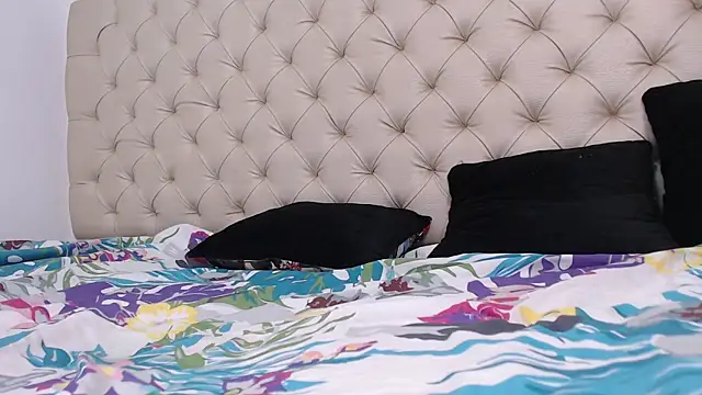 Snapshot of isabella_jazz chatting on 6, 3, 2025 isabella jazz online show from 6, 3, 2025