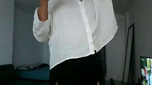 Snapshot of Yerucita chatting on 9, 7, 2026 Yerucita online show from 9, 7, 2026