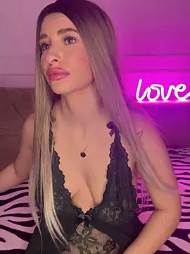 Snapshot of GraceCarther chatting on 8, 12, 2024 GraceCarther online show from 8, 12, 2024