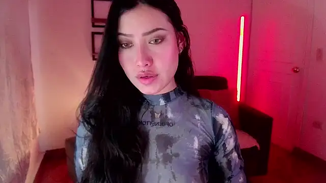 Snapshot of Emilyswan04 chatting on 27, 2, 2025 Emilyswan04 online show from 27, 2, 2025