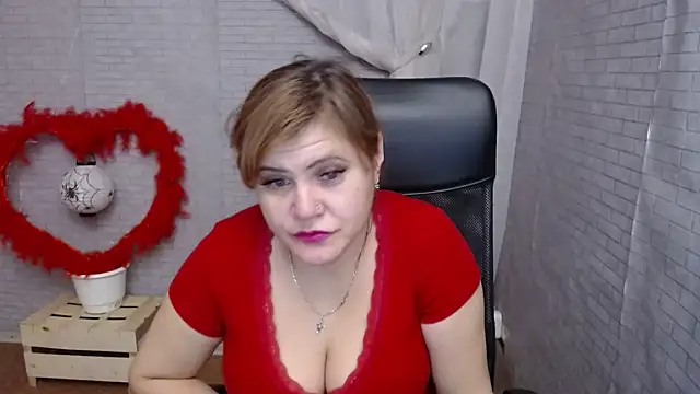 Snapshot of DaniellaKiss chatting on 6, 2, 2025 DaniellaKiss online show from 6, 2, 2025