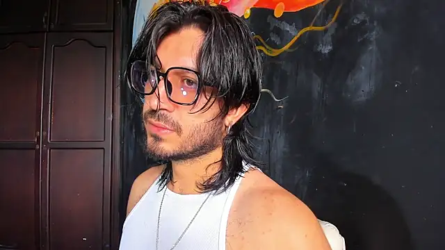 Snapshot of Ackerman_Eren_ chatting on 1, 11, 2025 Ackerman Eren online show from 1, 11, 2025