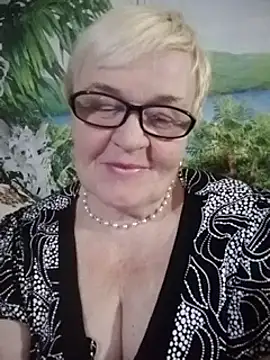 VioletSweet566 online show from 6, 12, 2024