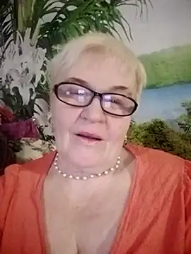 VioletSweet566 online show from 6, 2, 2025