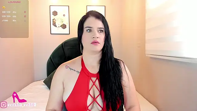 LenaRuiz  online show from 25, 6, 2026