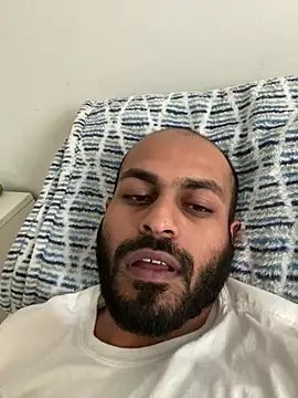 Snapshot of islandvybee55 chatting on 12, 1, 2025 islandvybee55 online show from 12, 1, 2025