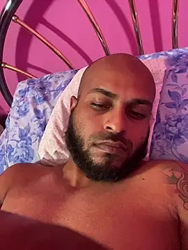 Snapshot of islandvybee55 chatting on 23, 2, 2026 islandvybee55 online show from 23, 2, 2026