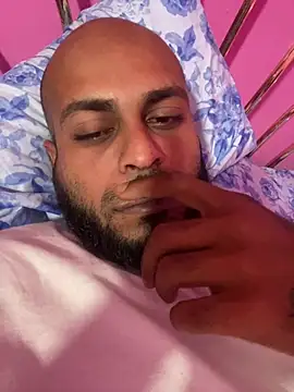 Snapshot of islandvybee55 chatting on 24, 2, 2026 islandvybee55 online show from 24, 2, 2026