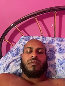 Snapshot of islandvybee55 chatting on 25, 2, 2026 islandvybee55 online show from 25, 2, 2026