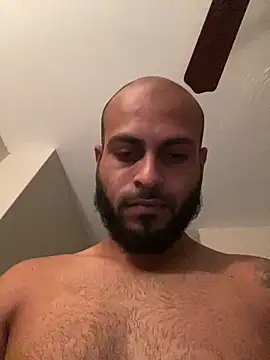 Snapshot of islandvybee55 chatting on 5, 3, 2026 islandvybee55 online show from 5, 3, 2026