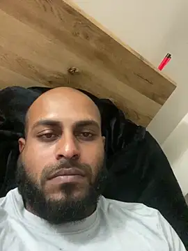 Snapshot of islandvybee55 chatting on 7, 3, 2026 islandvybee55 online show from 7, 3, 2026