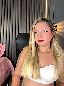 MiaPetit  online show from 13, 9, 2025