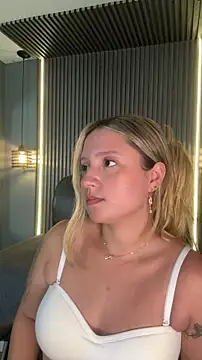 MiaPetit  online show from 7, 10, 2025