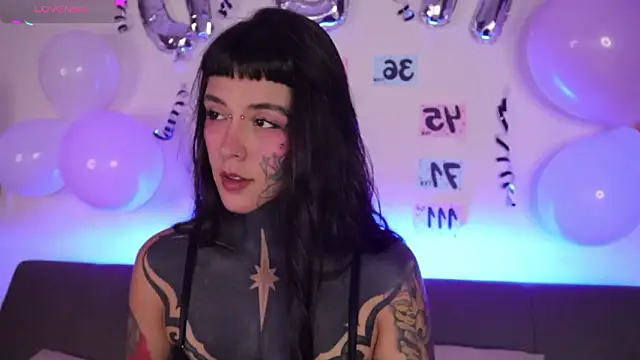 Snapshot of FairyFlexxxx chatting on 6, 2, 2026 FairyFlexxxx online show from 6, 2, 2026