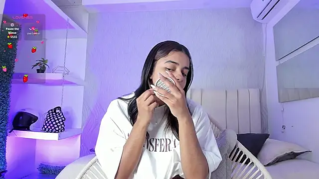 natalia aguirre1 online show from 11, 3, 2026