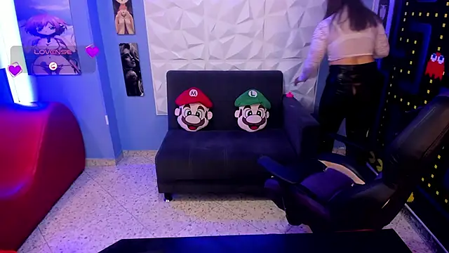 Snapshot of VickyJohnson1 chatting on 9, 10, 2025 VickyJohnson1 online show from 9, 10, 2025