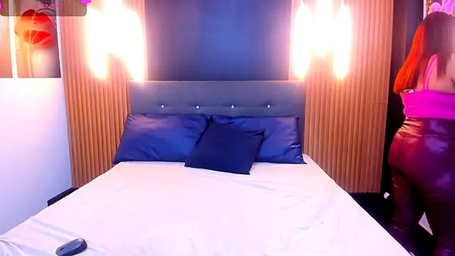 Snapshot of VickyJohnson1 chatting on 22, 10, 2025 VickyJohnson1 online show from 22, 10, 2025