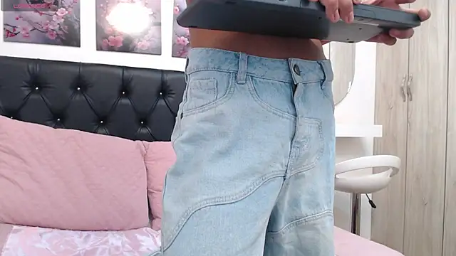 abigail f00x online show from 23, 3, 2026