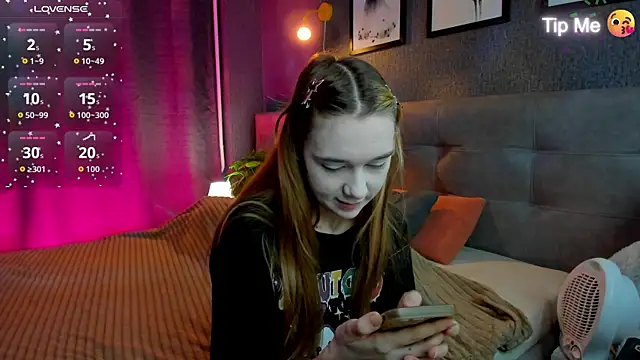 Lesi Moonie01 online show from 28, 11, 2025