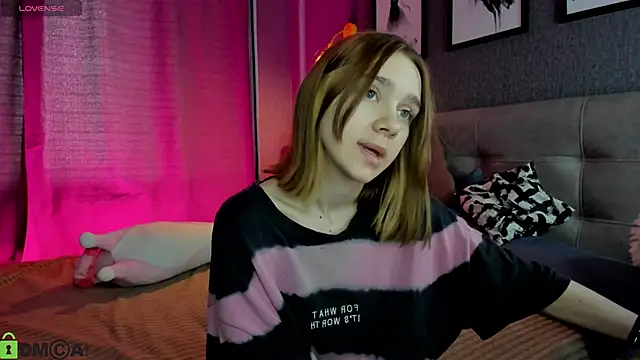 Lesi Moonie01 online show from 28, 6, 2026