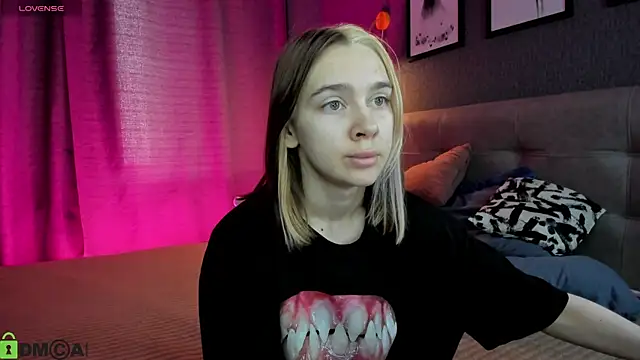 Lesi Moonie01 online show from 30, 7, 2026