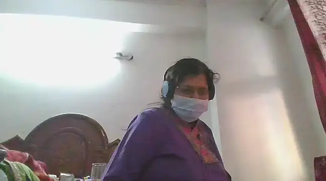 cutiecatty21 online show from 14, 2, 2025