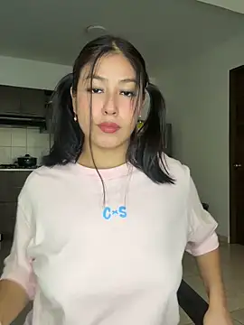 EmmaRossem online show from 22, 10, 2025