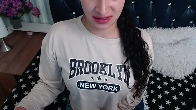 Scarlett Keaton online show from 22, 9, 2025