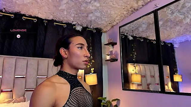 Nathan Smith  online show from 20, 9, 2025