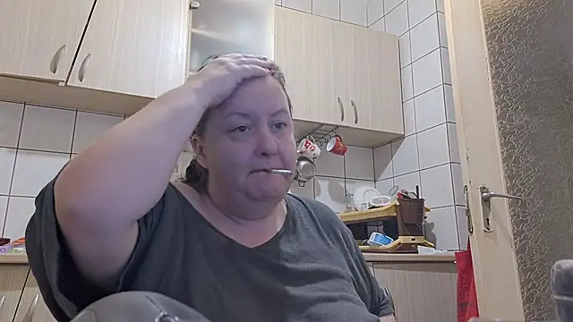 Snapshot of melissaBlessing chatting on 12, 10, 2025 melissaBlessing online show from 12, 10, 2025