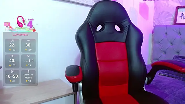 Snapshot of violletha chatting on 8, 10, 2025 violletha online show from 8, 10, 2025