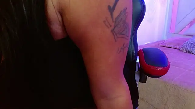 Snapshot of violletha chatting on 6, 2, 2026 violletha online show from 6, 2, 2026