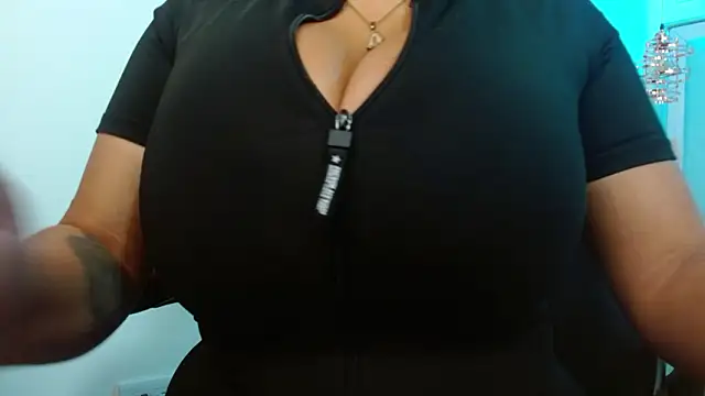 Snapshot of violletha chatting on 10, 2, 2026 violletha online show from 10, 2, 2026