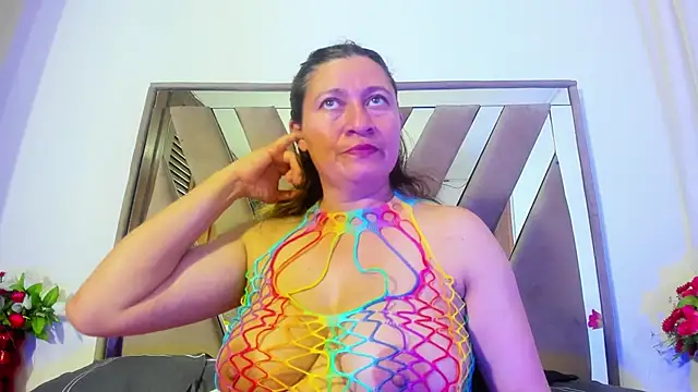 LILITH TORRES1 online show from 11, 12, 2024