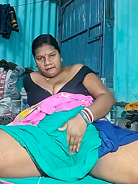 Snapshot of pujavinod chatting on 8, 2, 2025 pujavinod online show from 8, 2, 2025