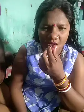 Snapshot of pujavinod chatting on 17, 9, 2025 pujavinod online show from 17, 9, 2025