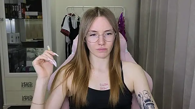 littlevildevil online show from 26, 1, 2025